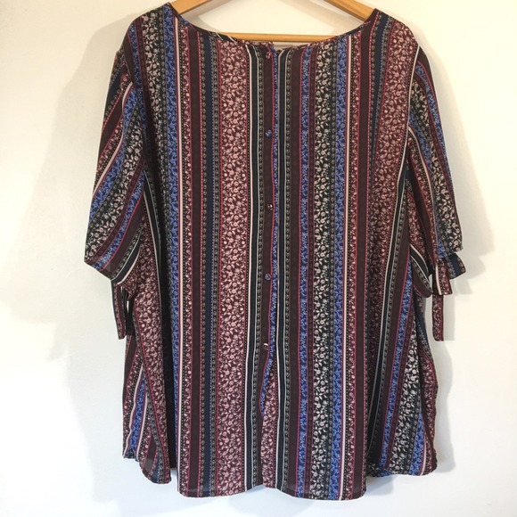 Torrid Boho Stripe Floral‎ Print Blouse Top Shirt Burgundy Blue Women Size 3 - Picture 2 of 6